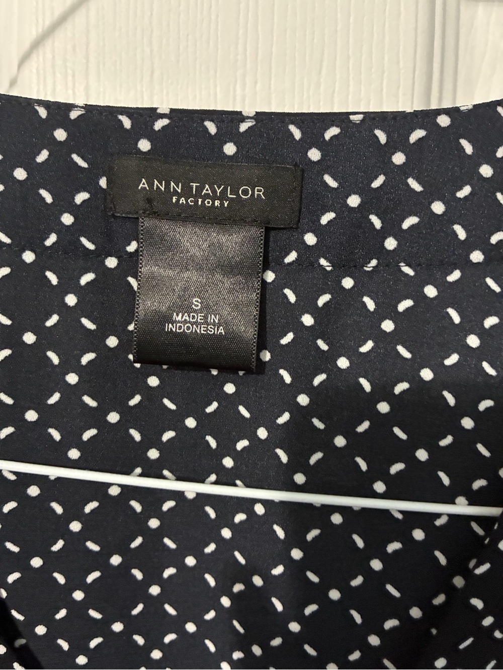 Ann Taylor Black and White Dot V-Neck Long Sleeve Blouse - Picture 2 of 5